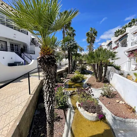 Holiday home Botanical 2 Bedroom With Com Pool Vm33 *